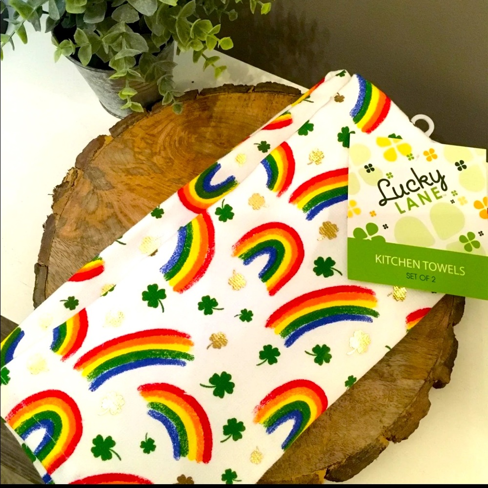 Lucky Lane Rainbow Shamrock Kitchen Towels